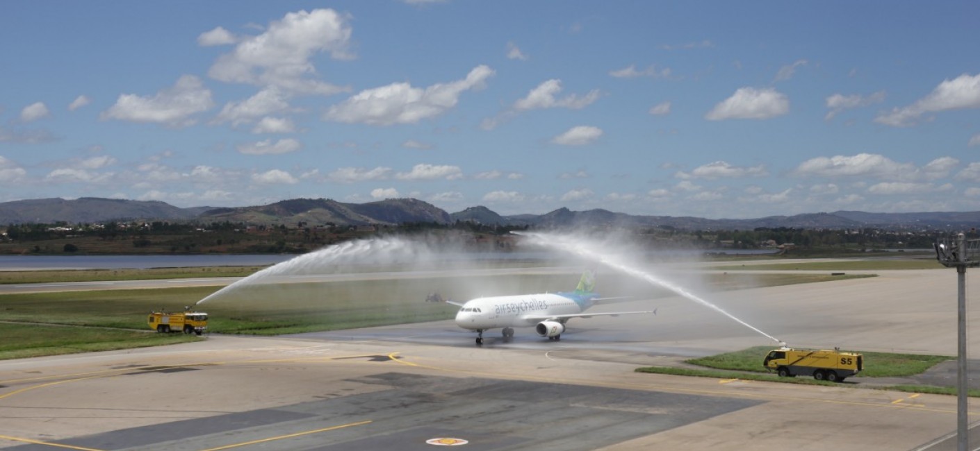 Air Seychelles’ inaugural flight to Madagascar is greeted by a traditional water cannon salute upon arrival